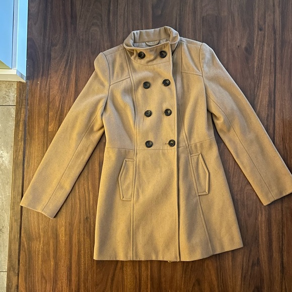 Old Navy wool dress coat. Size Small. Button enclosure. - Picture 3 of 4